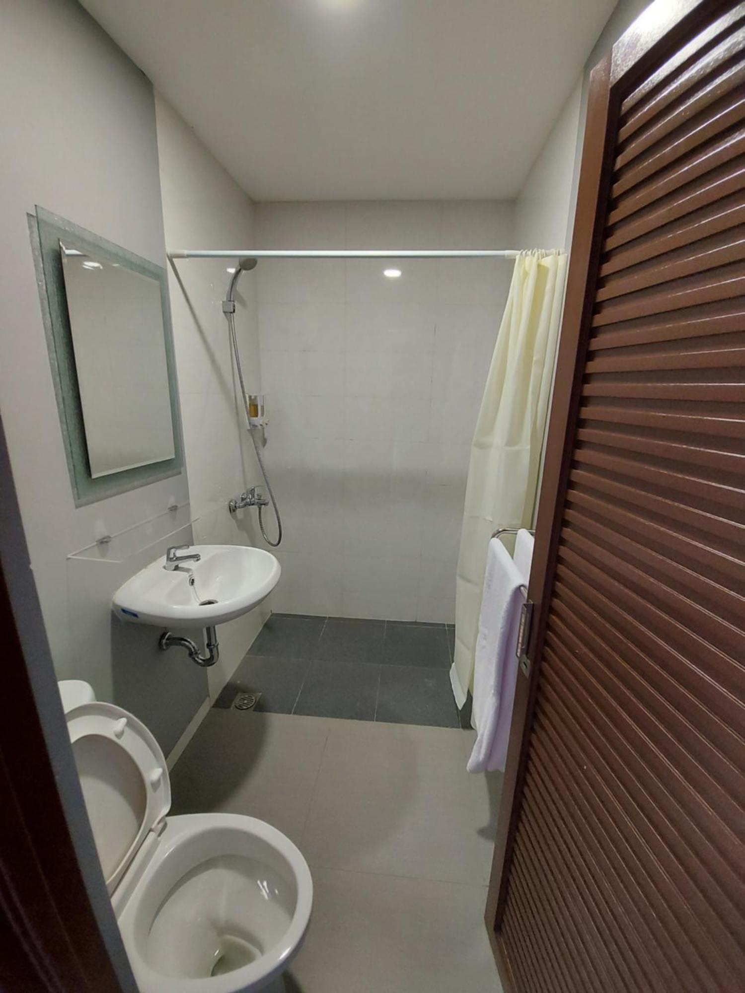 Yellow Guest House Uluwatu Extérieur photo